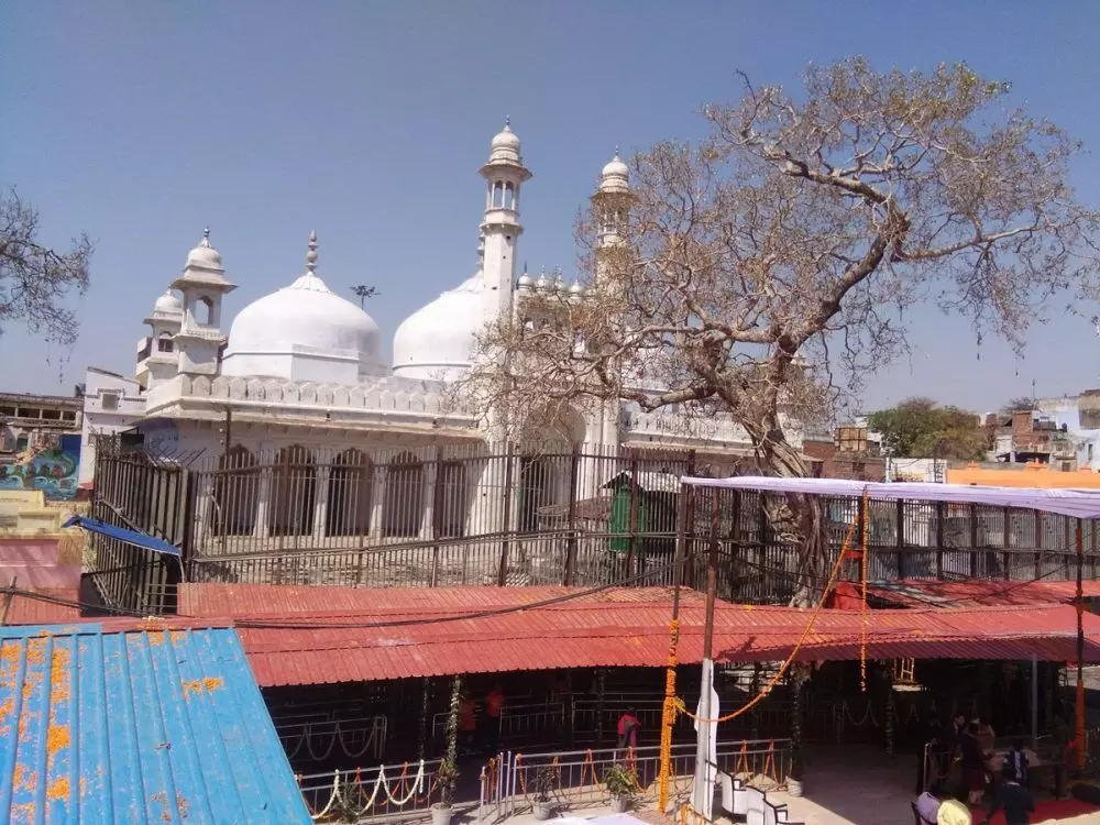Gyanvapi mosque petition: SC to hear pleas in Oct first week