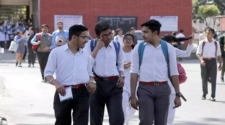 CBSE 12th result declared; 92.71% students pass; girls outperform boys by 3.29%