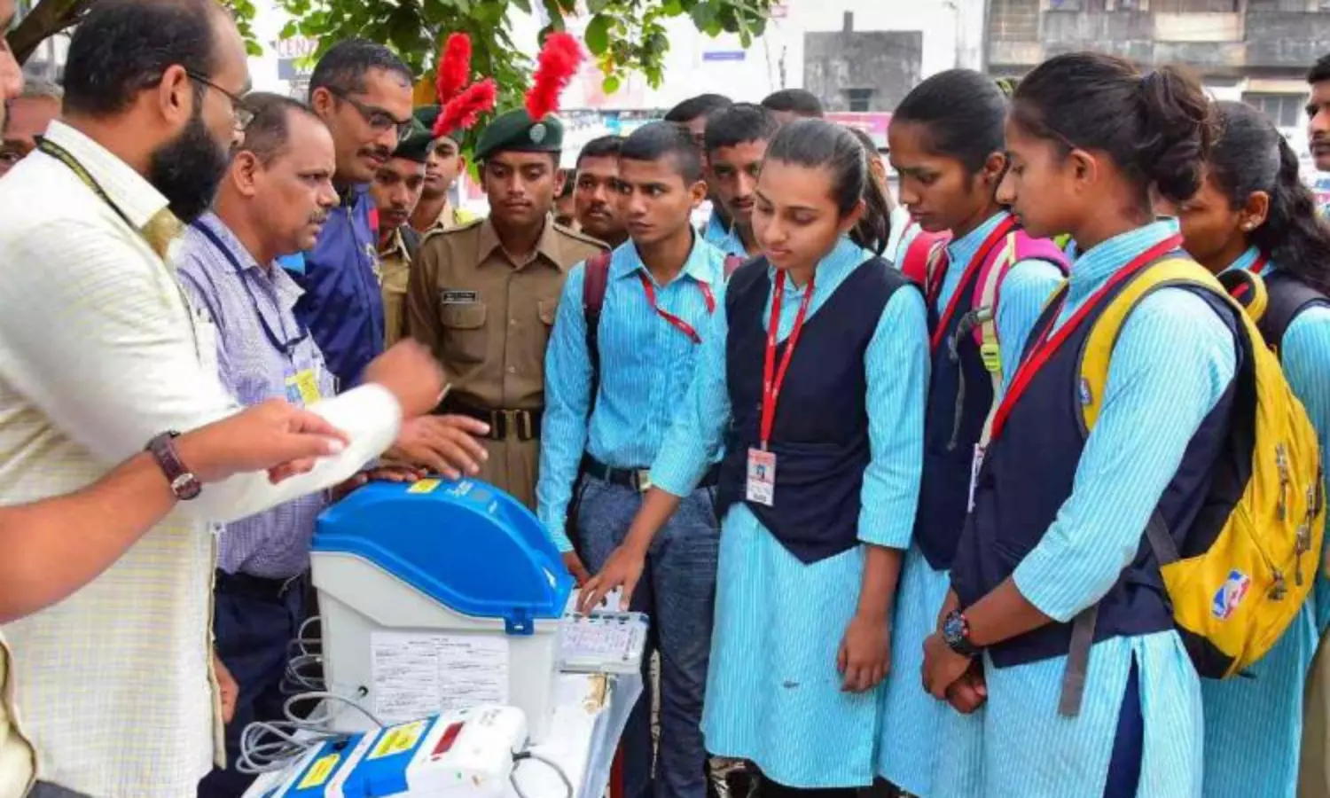 17-yr-olds can register as voters by applying in advance: EC