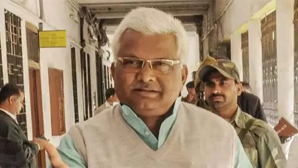 CBI nabs Lalu Yadavs close aide in alleged land-for-job scam