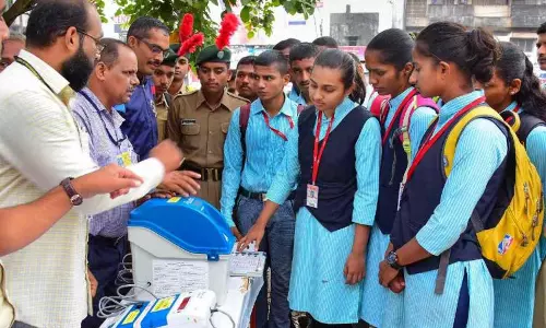 17-yr-olds can register as voters by applying in advance: EC