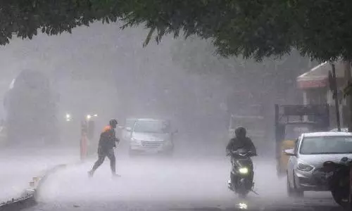 IMD predicts heavy rainfall over South Peninsular India during the next 5 days, issues alerts for Kerala, Karnataka
