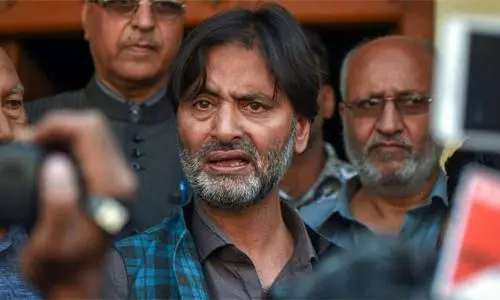 Delhi: Top Kashmiri separatist Yasin Malik calls off hunger strike inside Tihar Jail