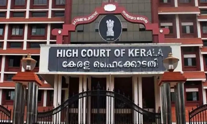 Kerala HC seeks explanation from Pinarayi-led government on arrest of black flag protesters