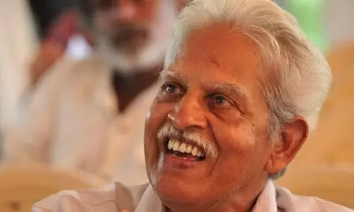 SC allows Varavara Rao to stay out on bail with condition not to misuse liberty