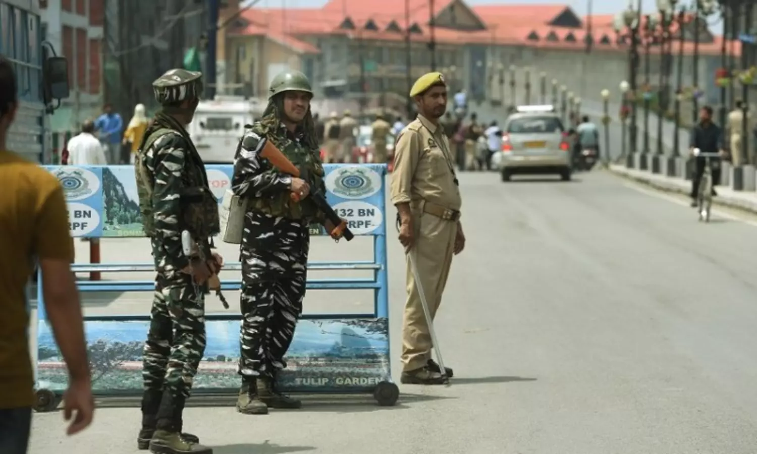 Suicide attack foiled in J&K, 2 terrorists and 3 soldiers killed