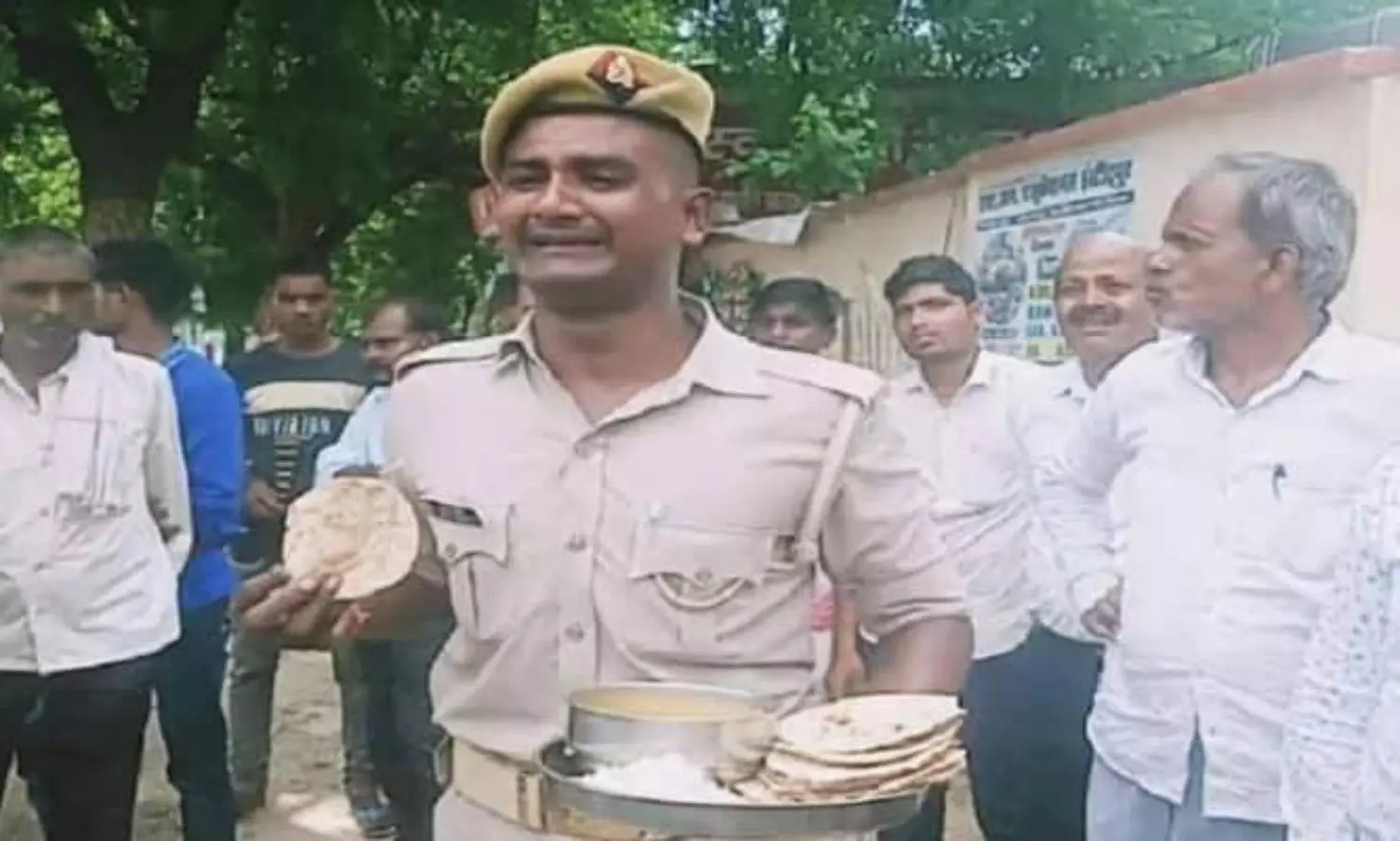 Video of UP cops protest against poor quality of food provided goes viral
