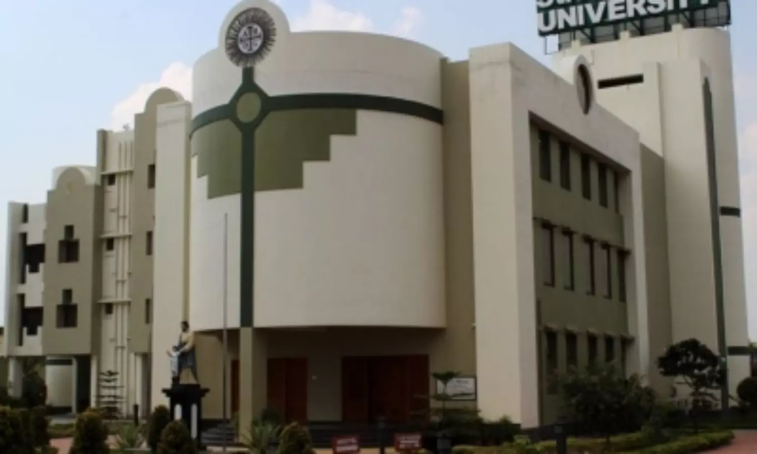 University faces flak on removing teacher who Instagrammed swimsuit pics