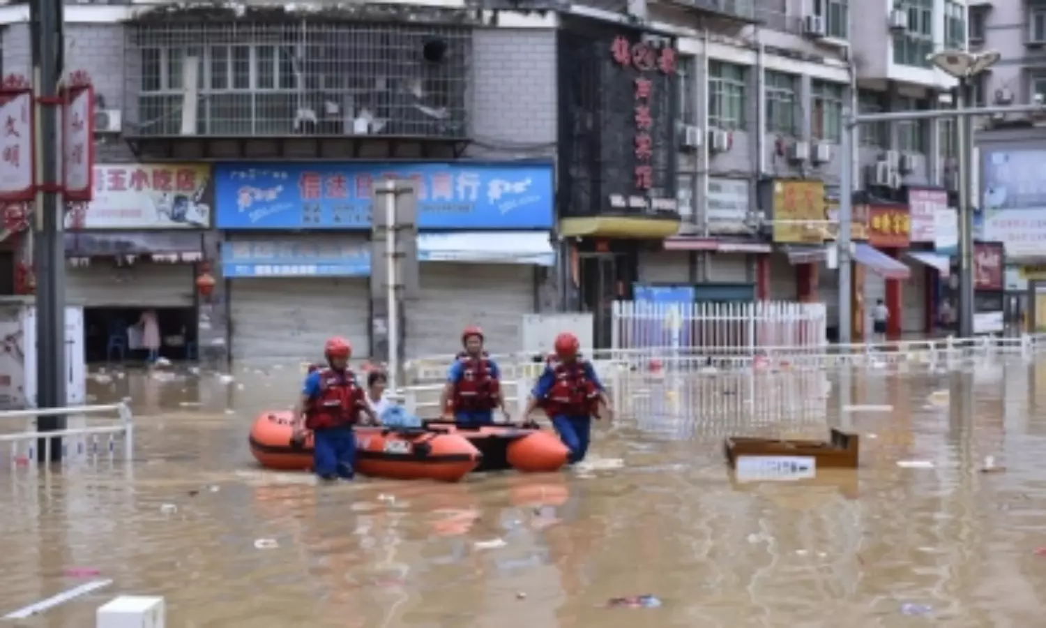 Flash floods in China: 16 dead, at least 36 missing