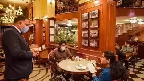 Delhi HC okays levying service charge till next hearing, issues notice to restaurants