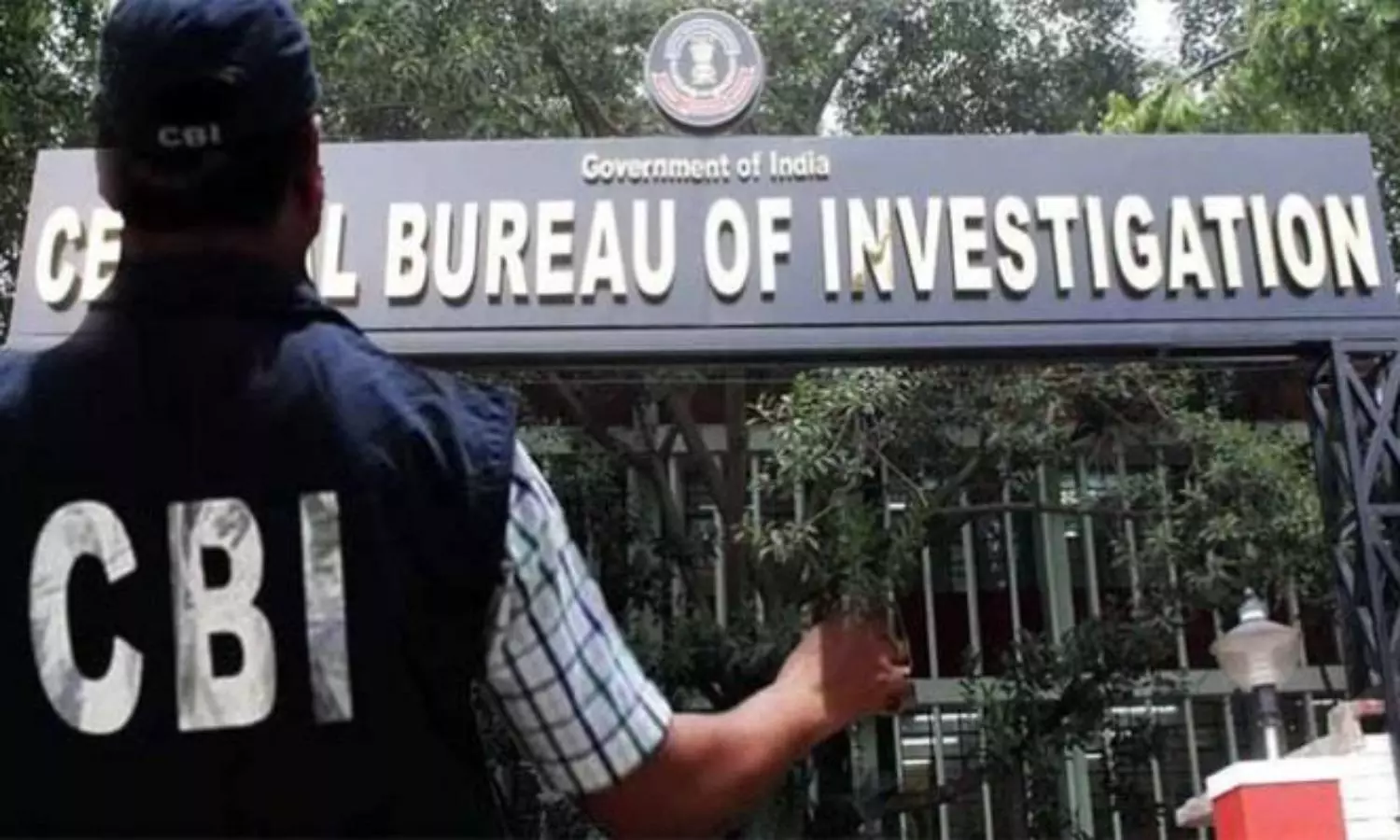 CBI raids 2 RJD leaders in land-for-jobs scam in Bihar ahead of show of strength