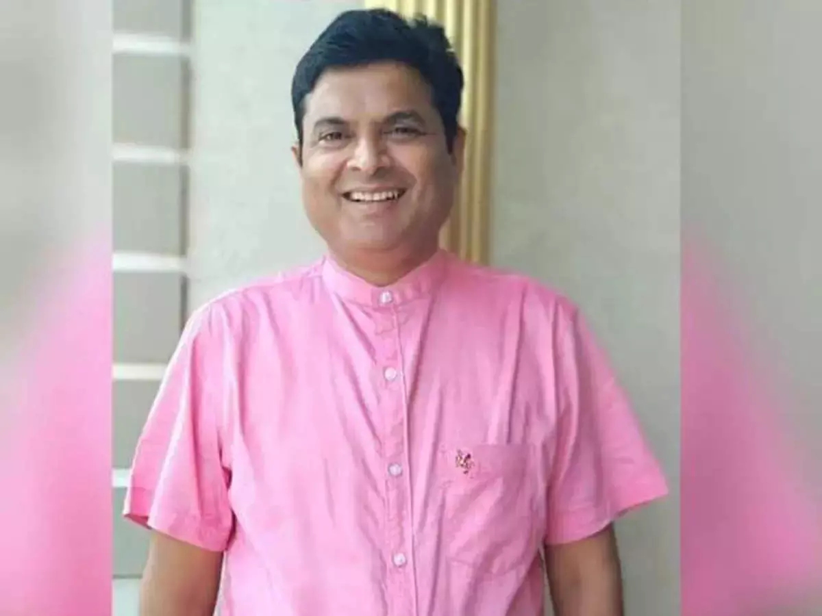 Delhi farmer who sent workers home on flight during Covid dies by suicide Delhi farmer who sent workers home on flight during Covid dies by suicide