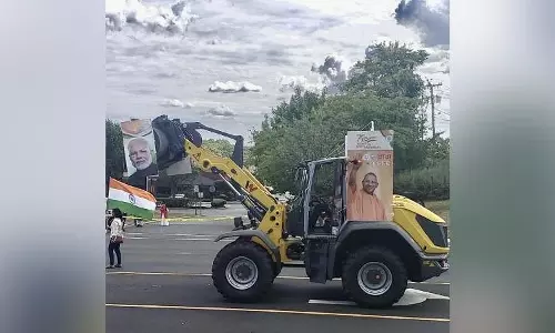 Bulldozer used in I-Day parade in New Jersey disappoints locals; call it symbol of hate