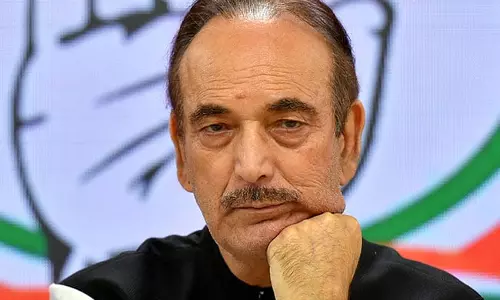 Ghulam Nabi Azad quits Congress, calling Rahul immature Ghulam Nabi Azad quits Congress, calling Rahul immature