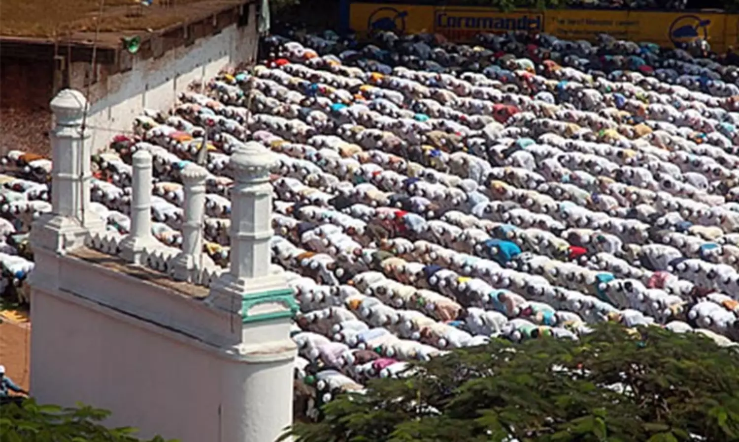 Karnataka HC convenes at midnight to allow Hubballi Eidgah Maidan for Ganesha Chaturthi