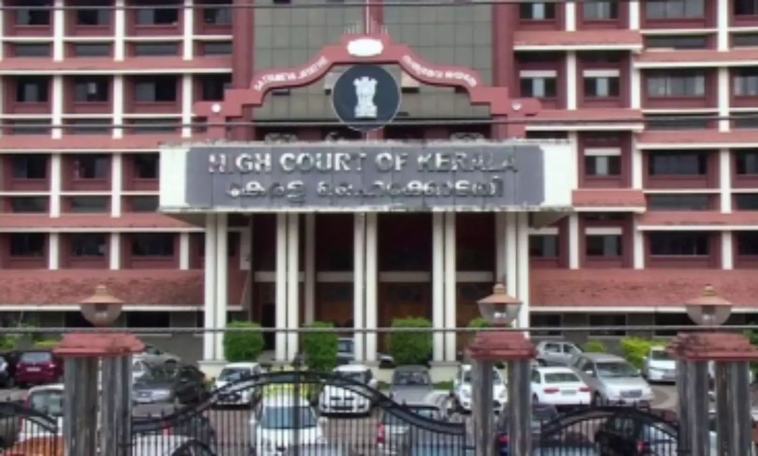 Work at Vizhinjam Port cannot be hindered but protests can happen,  rules Kerala HC