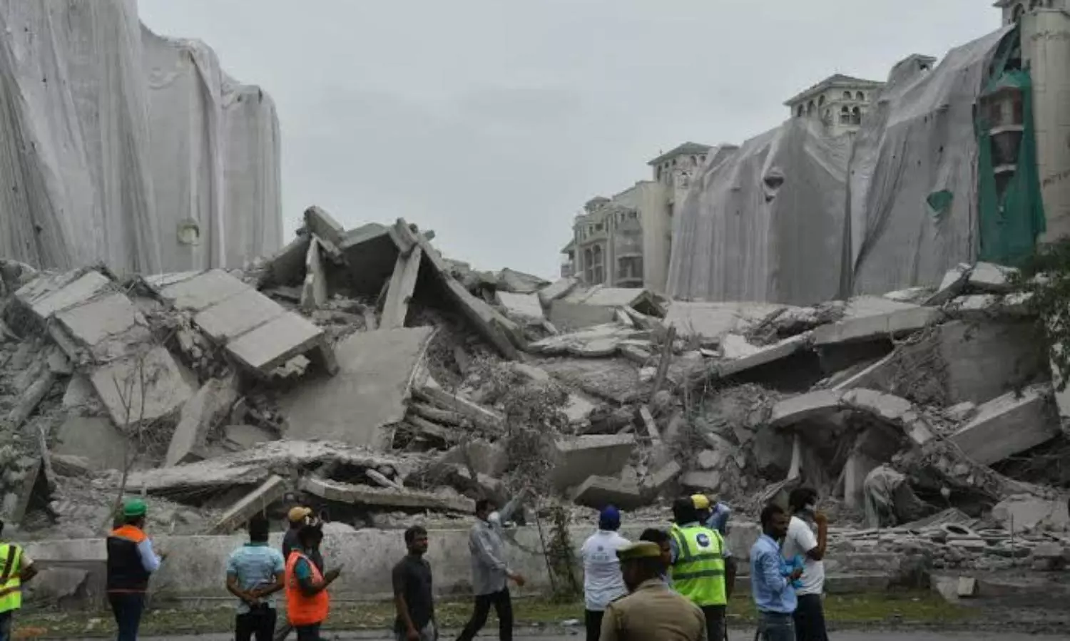 Supertech MD RK Arora reveals plans for Noida twin towers land