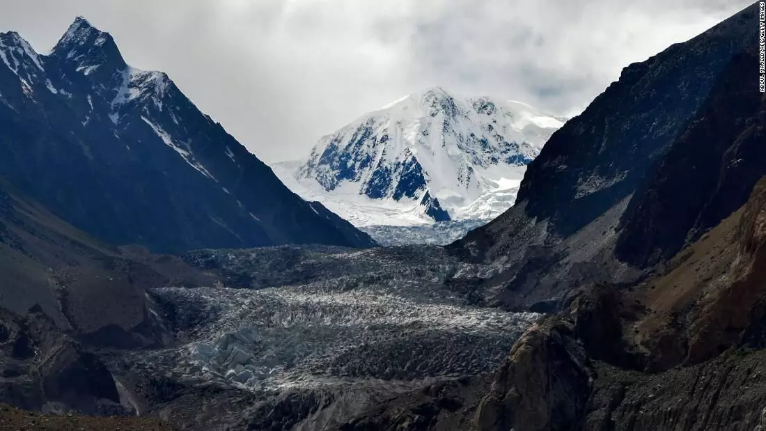 Melting Himalayan glaciers are making  Pakistans floods worse