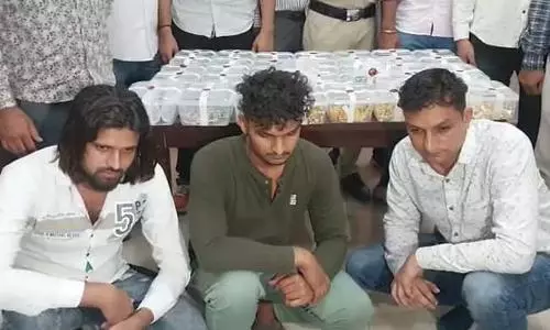 Paytm transaction of  Rs 100 leads to arrest of three in Rs 4 crore heist