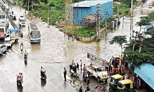Water recedes in parts of Indias Bengaluru after heavy rain wreaks havoc