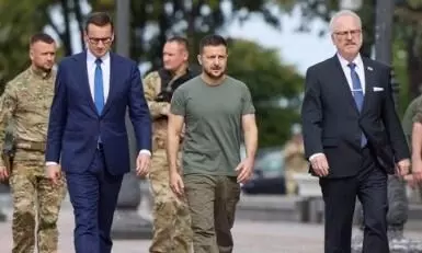 Zelensky holds meeting with leaders of Latvia and Polland
