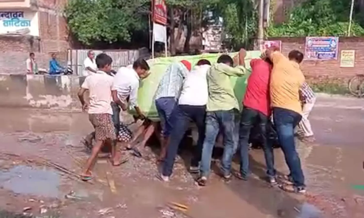 Man complains about potholes when rickshaw topples due to the same