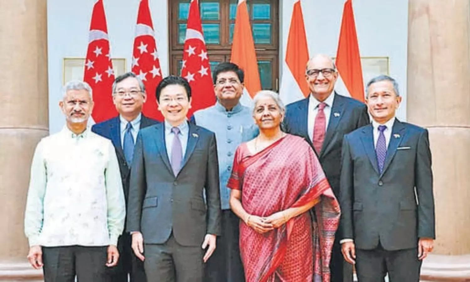 PM Modi meets with India-Singapore ministerial delegation