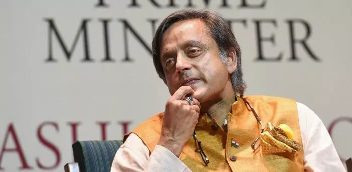 Tharoor shares Congress workers petition before meeting Sonia Gandhi