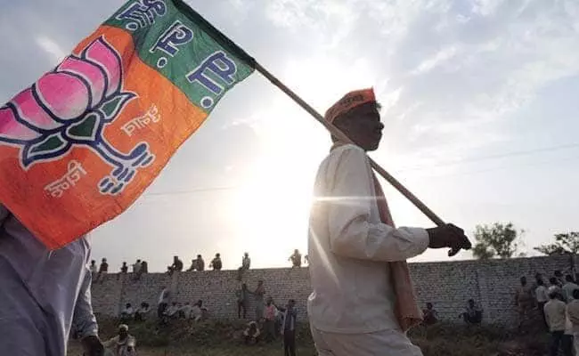 300 Muslims in a Gujarat village join BJP, shocking Congress