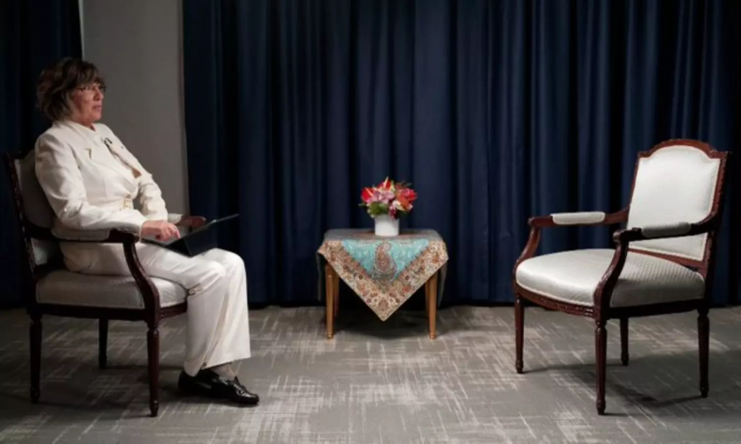 Iranian journalist refuses to wear headscarf, President cancels interview