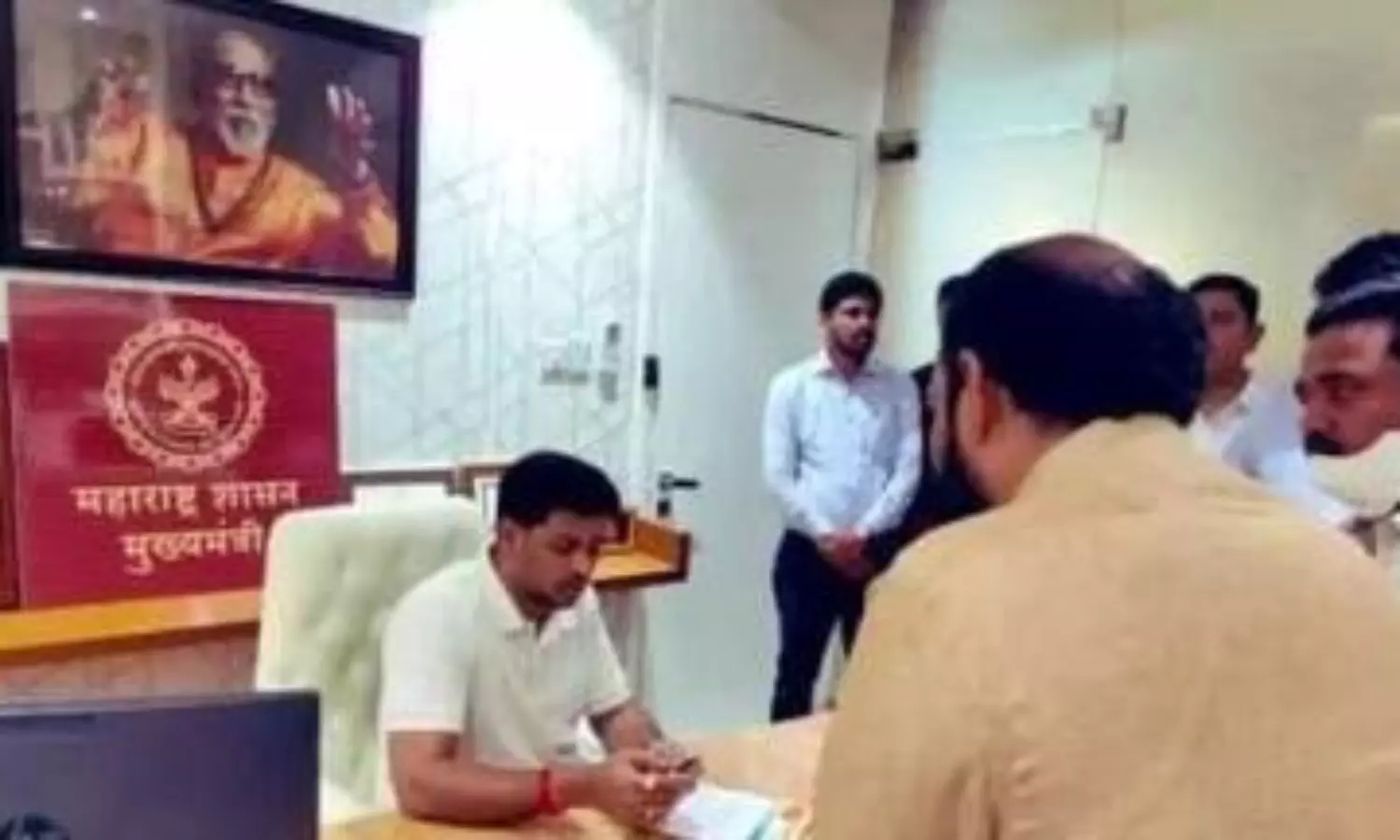 Controversy surrounds Eknath Shindes son Shrikant after pic shows him on CMs chair