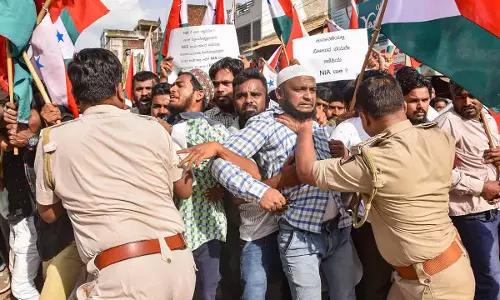 NIA rounds up PFI in 8 states; several workers in custody in Karnataka, Assam, Pune