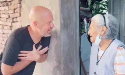 Man travels from Spain to Bolivia to meet his nanny after 45 years