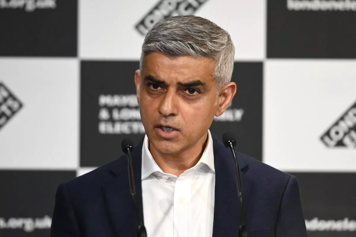London mayor Khan accused of blocking queen statue, facing racist attack