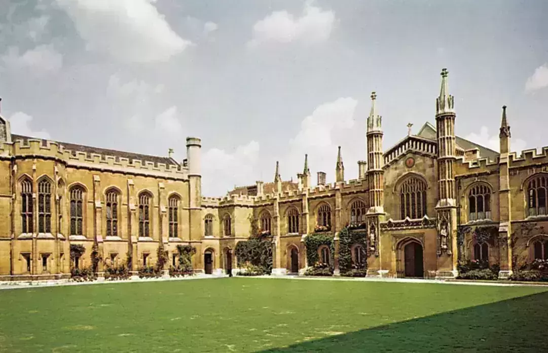 Delhi school principals to get training at Cambridge