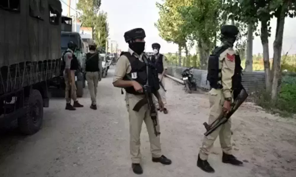 Amid tensed gunfights, cops rescue11-year-old from kidnappers in UP