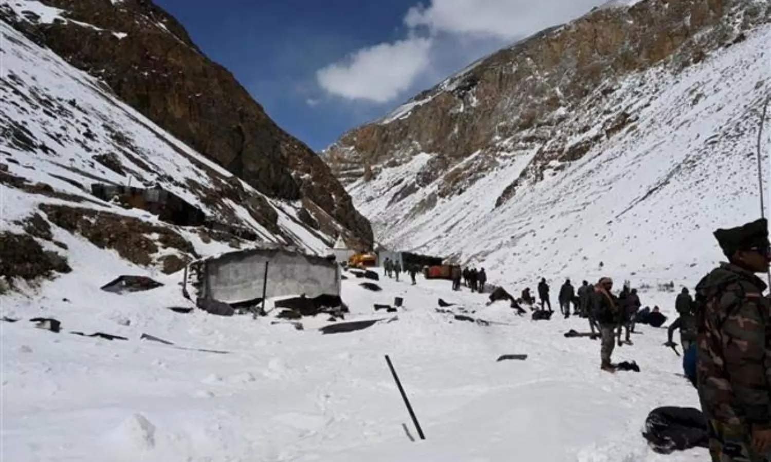 Uttarakhand avalanche death toll climbs to 9, air rescue operations underway