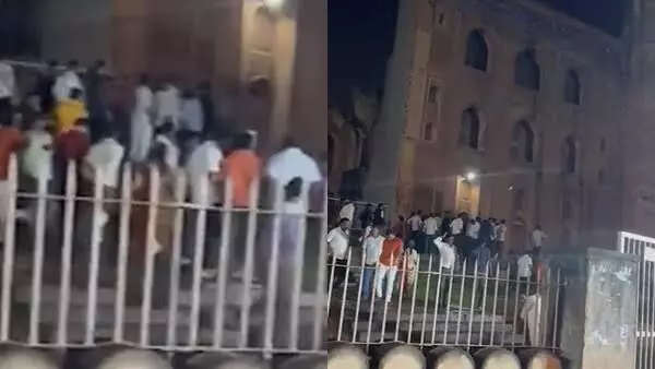 Mob breaks into madrasa in Karnataka during Dussehra rally, perform Hindu rituals