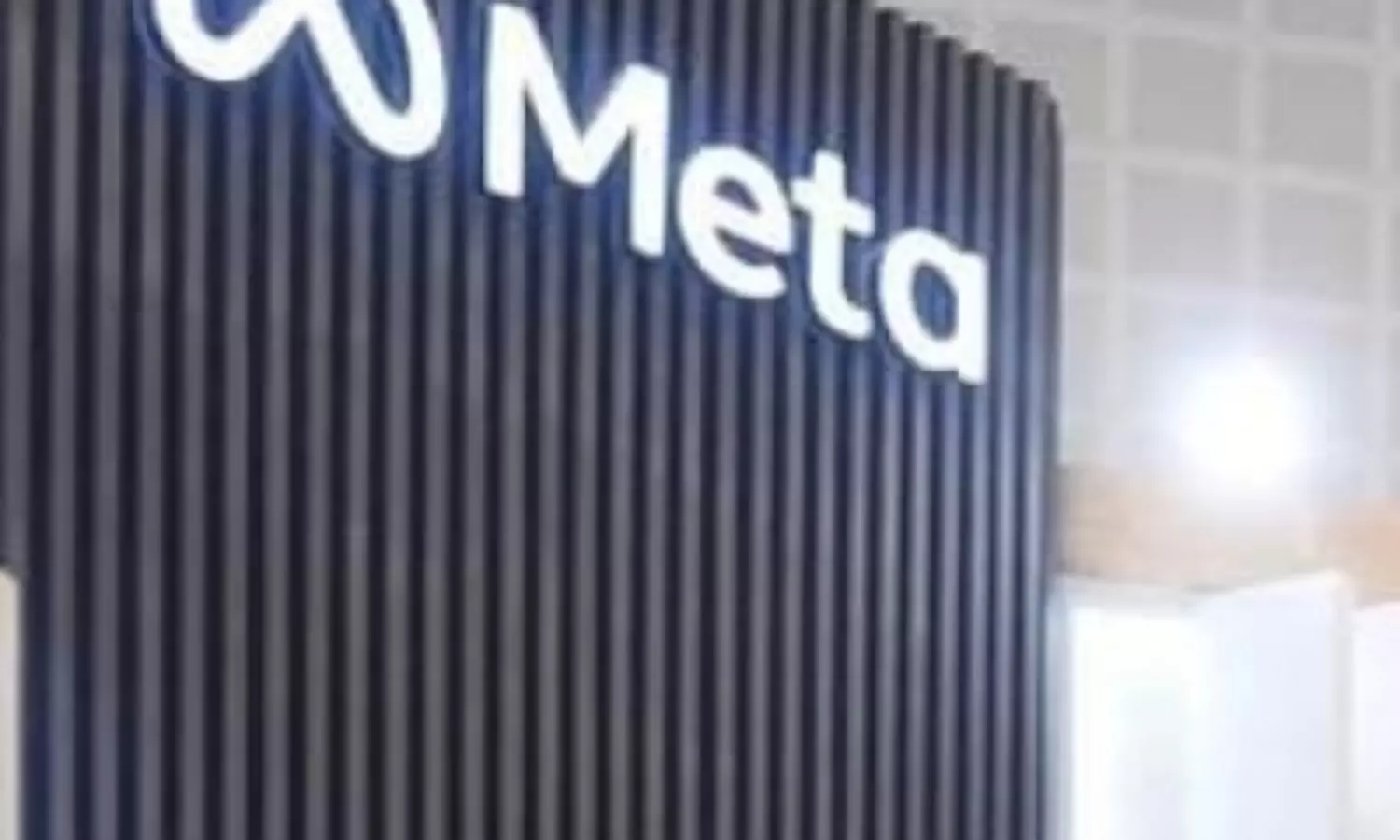 Meta sends alert about 400 malicious apps targeting 1 mn users