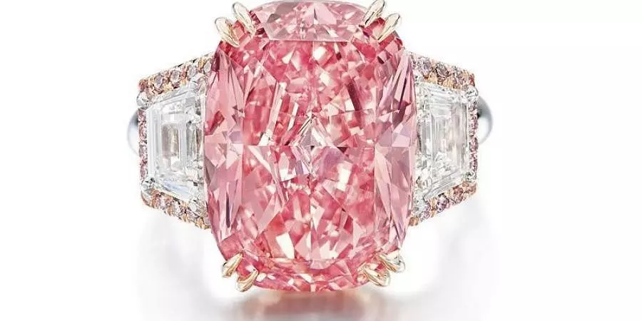 Sold in Hong Kong, pink diamond breaks previous world record for highest price per carat