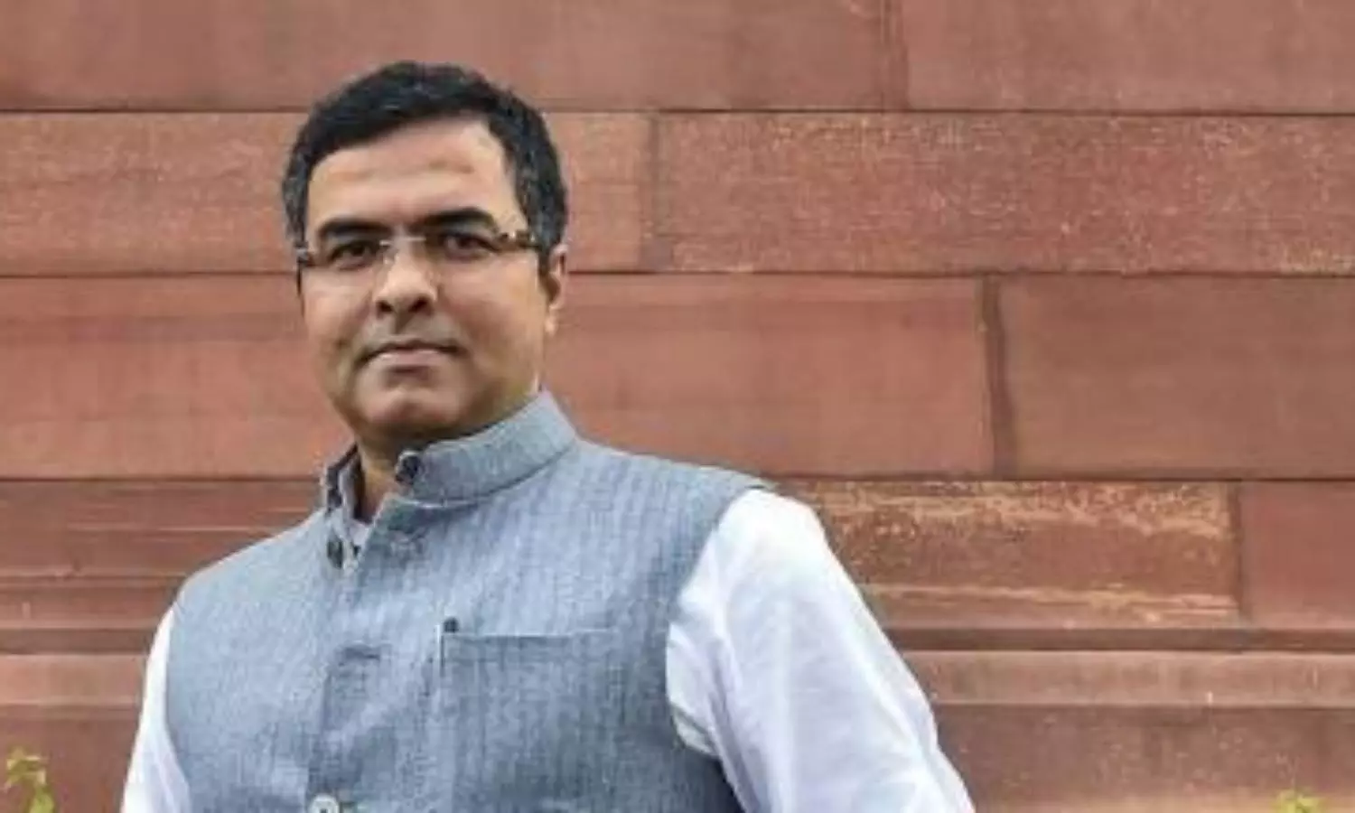 BJP MP Parvesh Verma calls for the total boycott of a community at VHP event