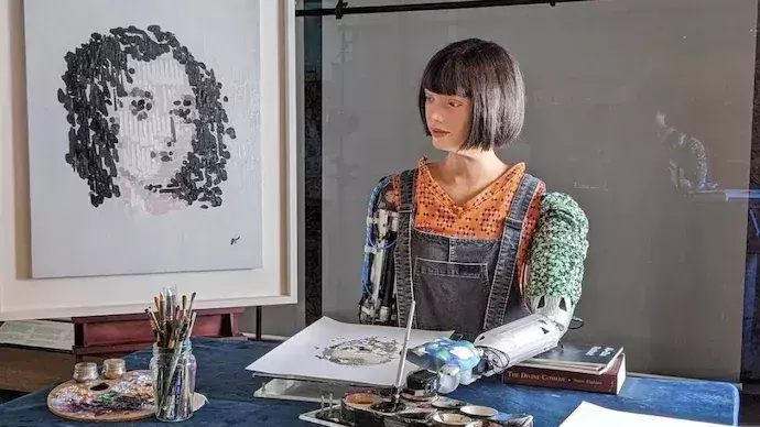 First humanoid robot addresses UK parliament, sleeps in the middle First humanoid robot addresses UK parliament, sleeps in the middle