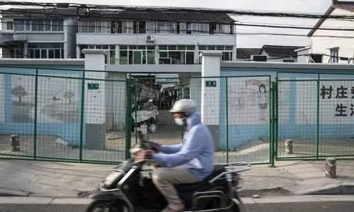 Shanghais Covid cases hit three-month high sparking lockdown worries