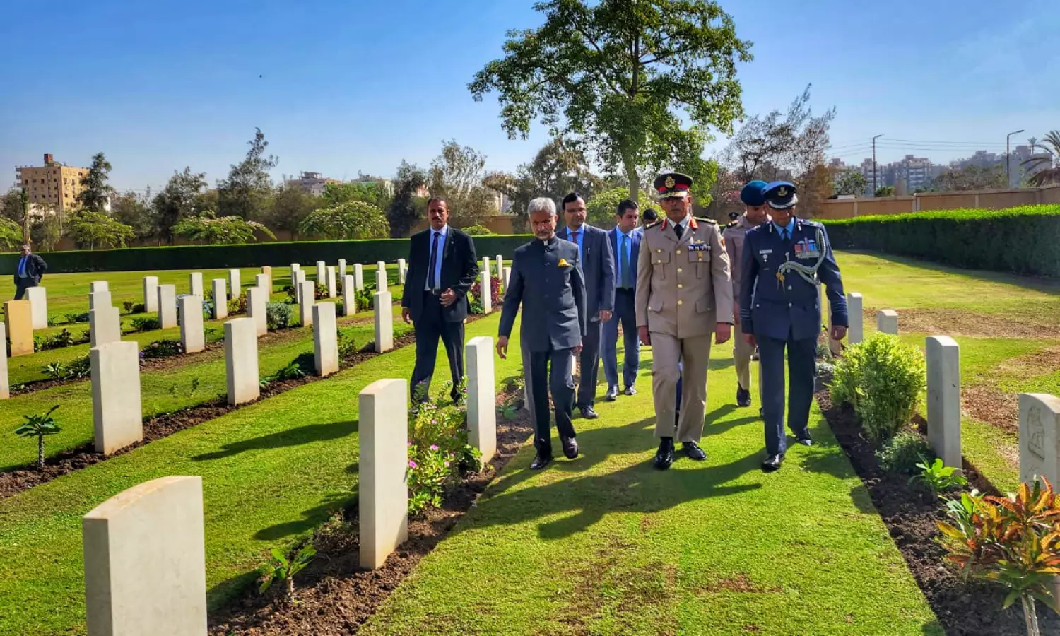 S Jaishankar visits Egyptian war cemetery to honour WWI Indian soldiers