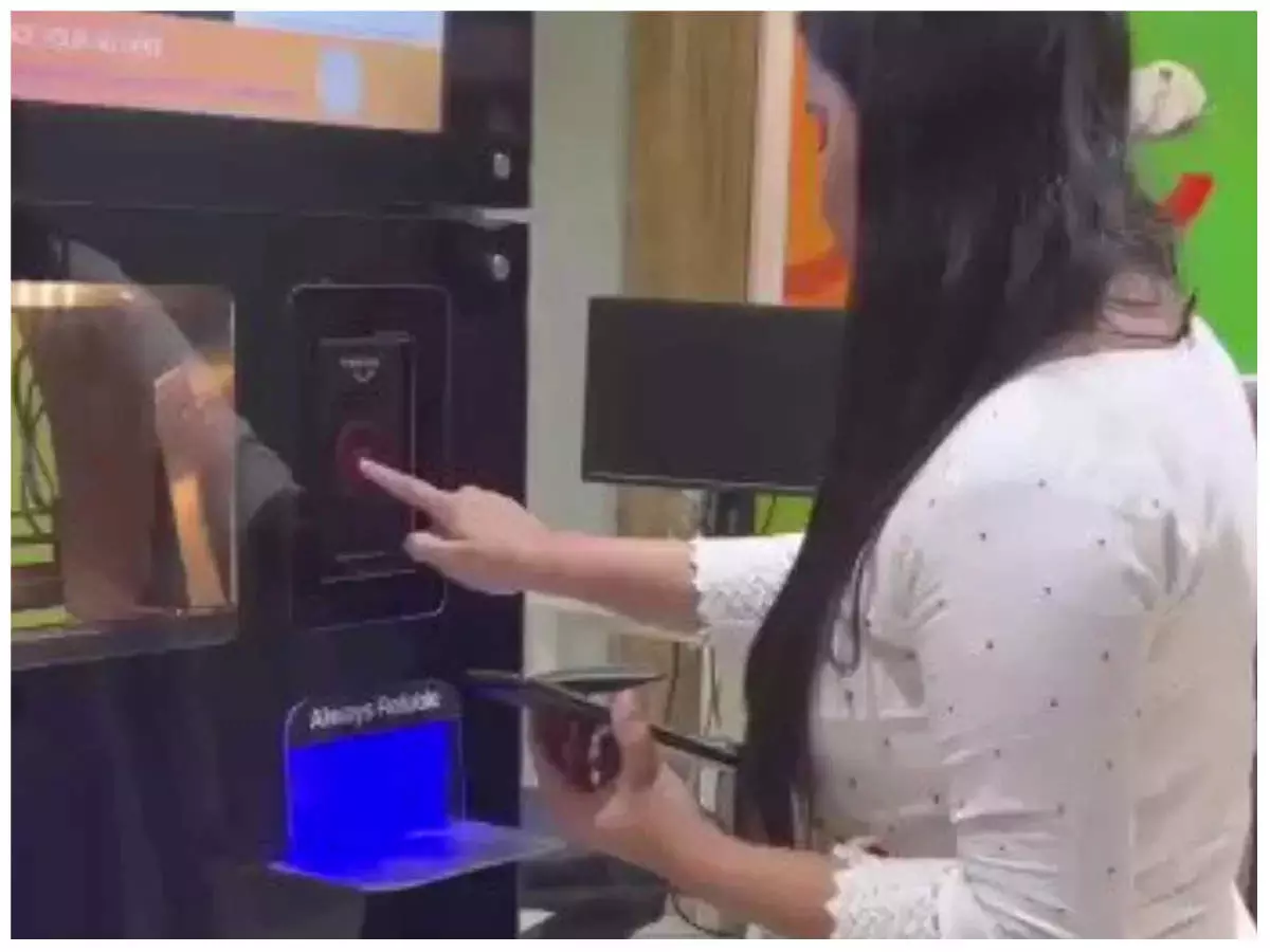 Idli atm? Anand Mahindra calls idli vending machine a major cultural export