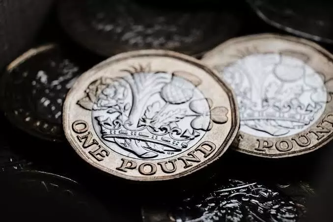 UK pound gains after Liz Truss announces resignation as PM