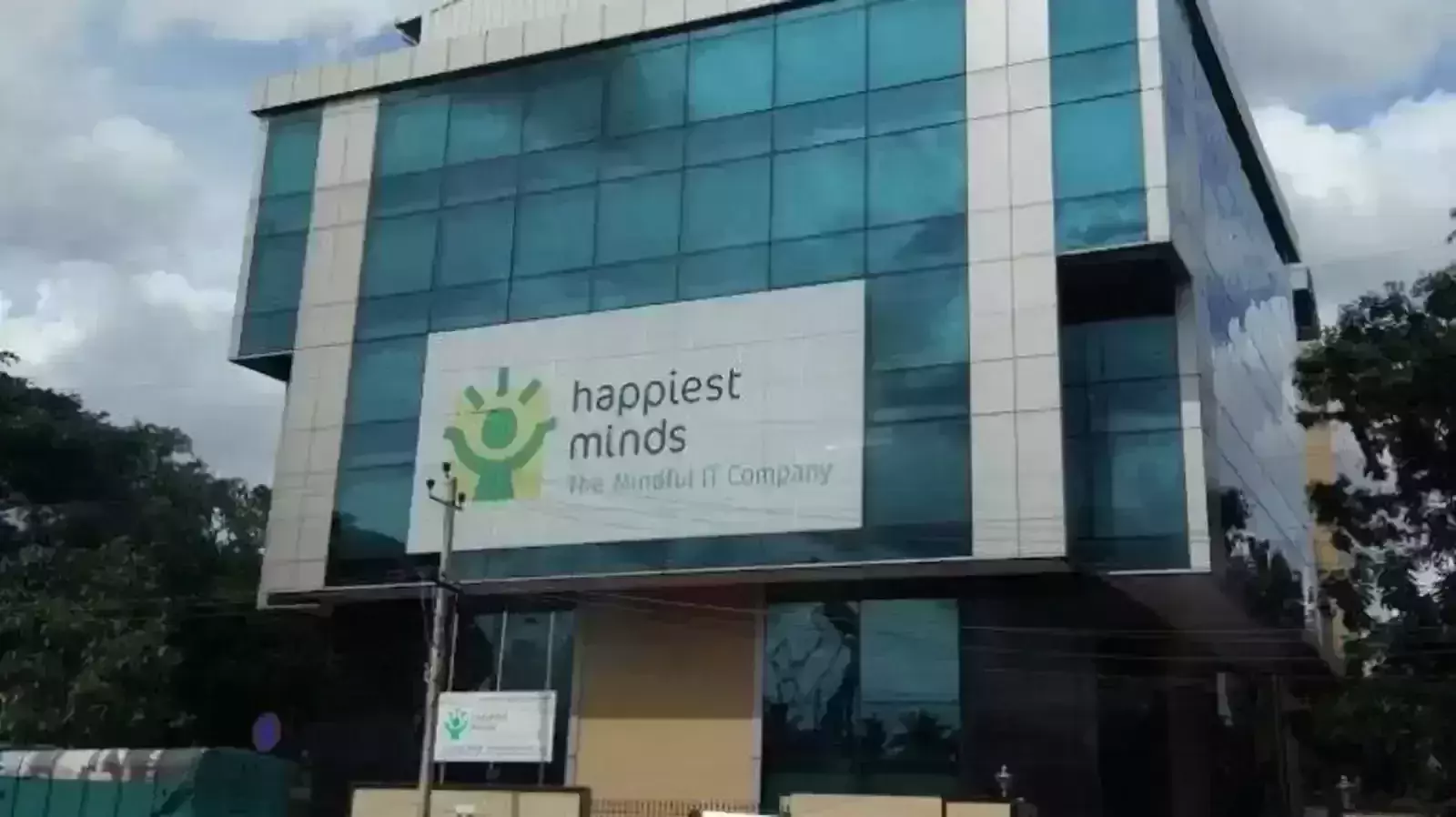 Happiest Minds fires employees over moonlighting, Says it is unacceptable