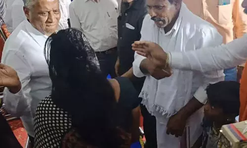 Ktka Minister slaps woman, apologises but woman denies slapping