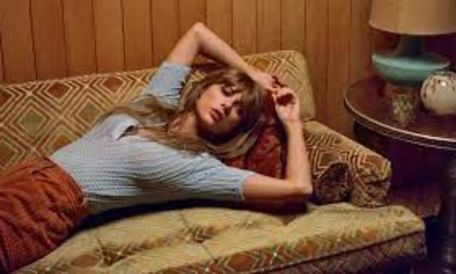 Taylor Swift removes "fat" reference from Anti-Hero video
