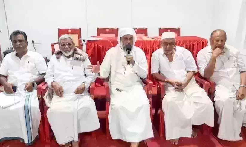 Mahal collective protests against move to close Darul Uloom Deoband